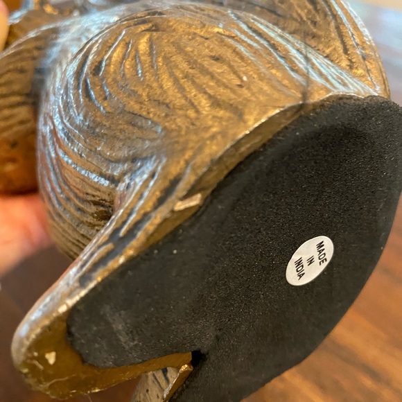 Ceramic Squirrel decorative piece 🐿️ - Picture 4 of 4